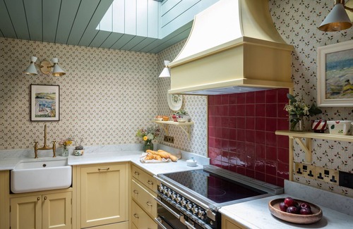 Salcombe Cottage | Mariners Cottage - a house that sleeps 8 guests in 4 bedrooms
