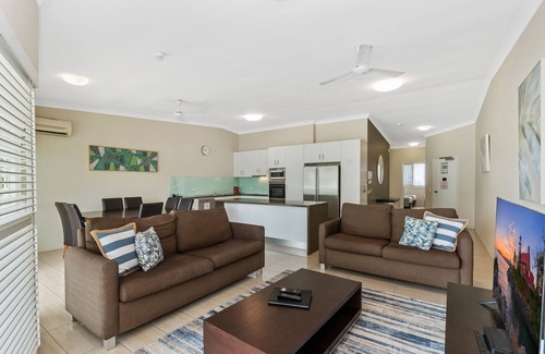 Townsville Apartment | Mariners North Holiday Apartments