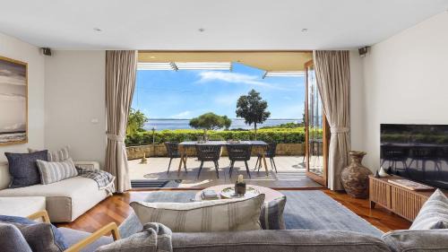 Nelson Bay Apartment | Mariners One 1 at 39 Victoria Parade