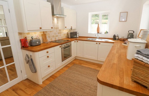 Gorran Haven Cottage | MARINERS REST, pet friendly, country holiday cottage in Gorran Haven