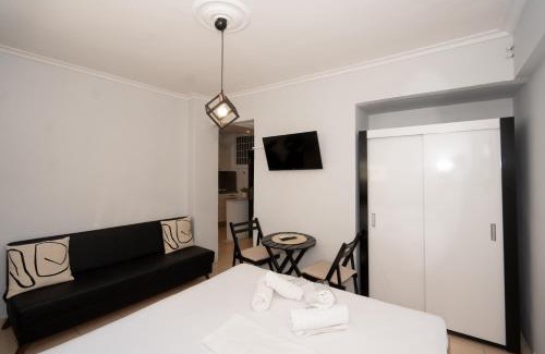 Drama Apartment | MarinTheo House