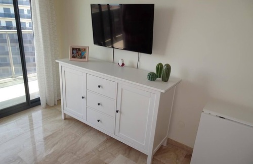 L'Ampolla Apartment | Marisol apartment - sea view - 100m from the sea - swimming pool - airco