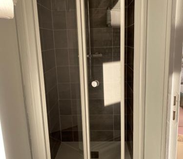Aydat Hotel | MARIUS