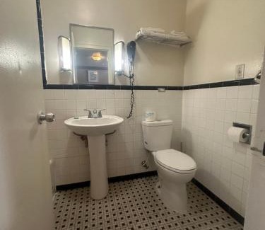 Elmira Hotel | Mark Twain Motor Inn