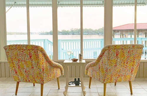 Homosassa House | Marker 7 River House