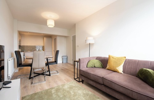 Bicester Apartment | Market Square