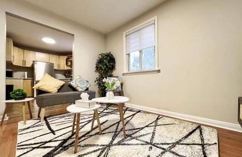 Richmond Hill House | Markham Peaceful Room-Free Wifi&Parking