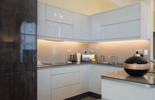 Central Aberdeen Apartment | Marks At The Manor Luxury Riverside Apartments - Sleeps up to 4, with Parking and Sky TV