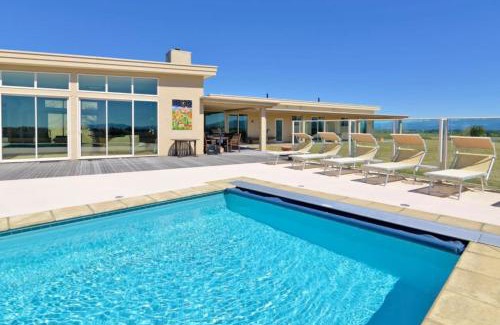 Blenheim House | Marlborough Suite in an 6-bedroom luxury villa