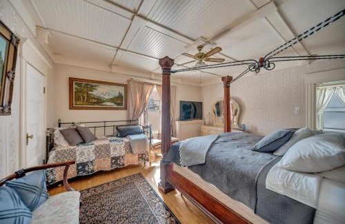 Marmora Bed & Breakfast | Marmora and Lake Inn Honeymoon Suite