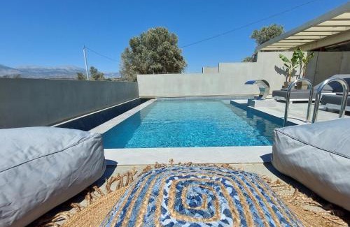 Kamilari Villa | Marnos Luxury Villas