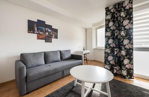 Bielany Apartment | MarOks Żółwia Apartment