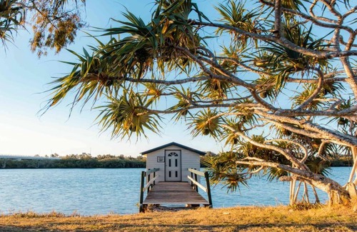 Maroochydore House | Maroochy River 3 BR unit, central yet peaceful