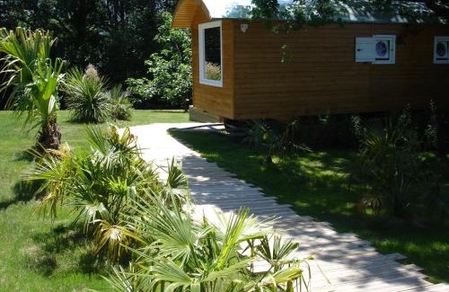 Ascain Bed & Breakfast | MAROSENIA TTIKI - Cabanes et Spa