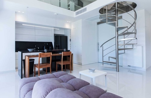 Amarousion Apartment | Marousi 2 Bd Modern Luxury Living with Shared Pool