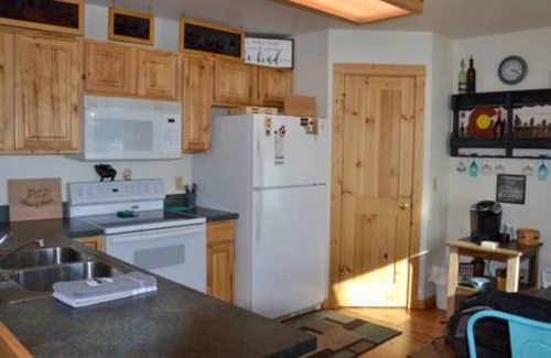 Red Feather Lakes Cabin | Marr's Mountain Cabins - Cabin 1