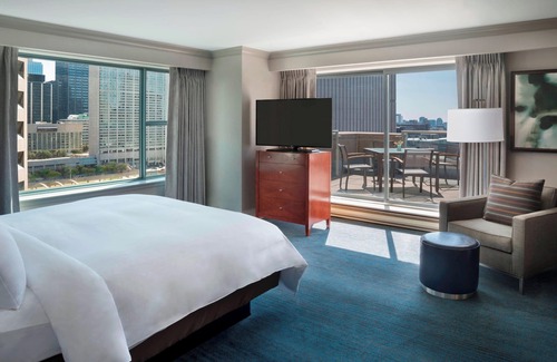 Bay Street Corridor Hotel | Marriott Downtown at CF Toronto Eaton Centre