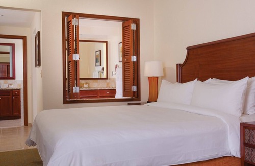 Ko Olina Resort | Marriott's Ko Olina-1 Bedroom villa on the beach. Full resort access
