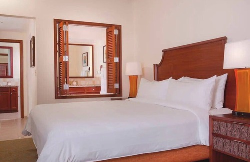 Ko Olina Resort | Marriott's Ko Olina Beach Club Resort 2-br Ocean View Dec 20 - 27 2025, 7 nights