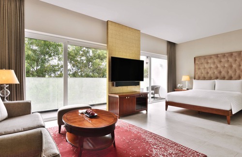 Mundhwa Hotel | Marriott Suites Pune