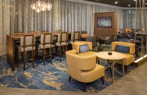Carver City - Lincoln Gardens Hotel | Marriott Tampa Westshore