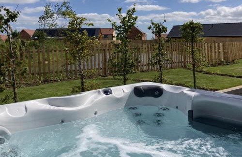 Dunholme House | Marsh Marigold Cottage, Ashlin Farm Barns