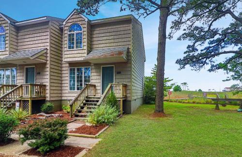 Chincoteague House | Marsh Point - Screened Porch & Shared Dock!