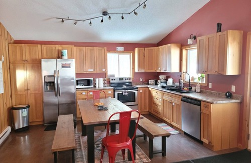 Gilmour Cottage | Marshmallow home, entire four bedrooms house
