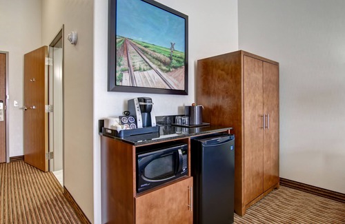 Martensville Hotel | Martensville Canalta