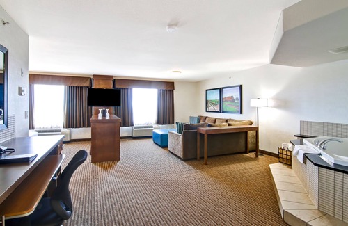 Martensville Hotel | Martensville Canalta