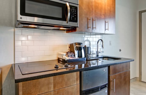 Martensville Hotel | Martensville Canalta