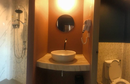 Wiang Nuea Hotel | Martin Place