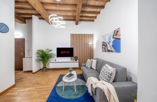 Old Town Apartment | Martin's Home - Spacious 60 sqm apartment in Modena historic center ideal for families and business stays