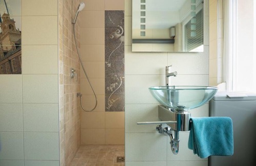 Debrecen Apartment | Martonfalvi Penthouse w Jacuzzi