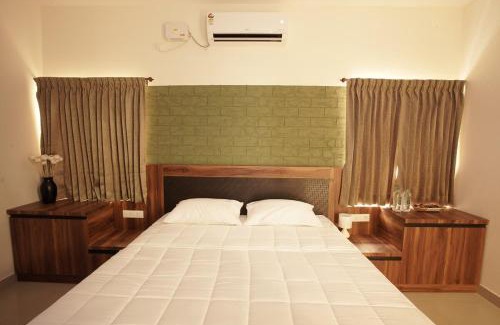 Ram Nagar Apartment | Marvee Luxus Stay