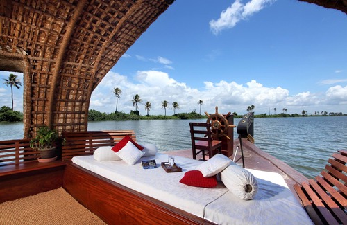 Alappuzha Boat Rental | Marvel Cruise