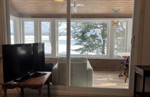 Minden House | Marvellous Horseshoe Lake House