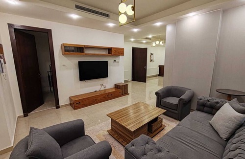 Suwailih Apartment | Marvelous 3-bedroom apartment with AC in Dabouq Amman