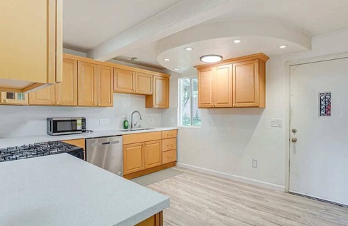 San Pablo House | Marvelous 4-bedroom bungalow with WiFi in San Pablo