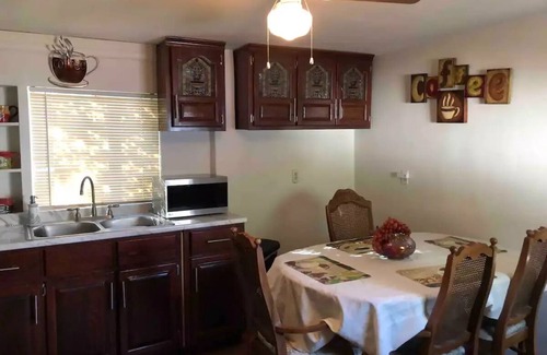 Biggs Field House | Mary’s Cozy Home/3bed, 2bath
