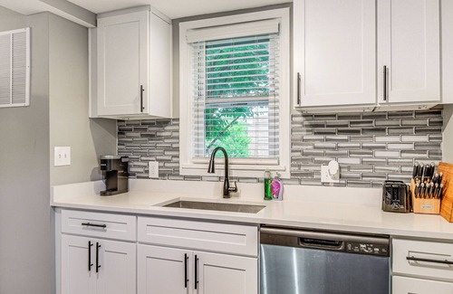Silver Spring House | Maryland Home: 3 Mi to Downtown Silver Spring