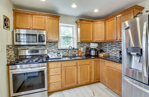 Cheverly House | Maryland Home w/ Deck: 8 Mi to Washington, DC