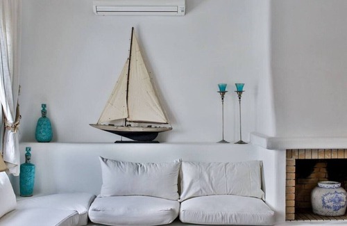 Ftelia Villa | MaryMe Luxury villas- Main House with pool