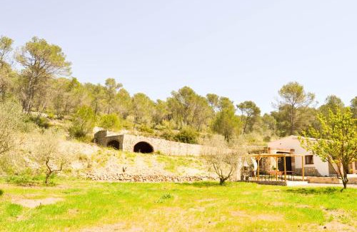 Canyelles House | Masía Les Pasoles