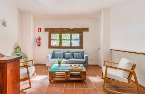 La Llacuna House | Masía Ventanell Casa Encant