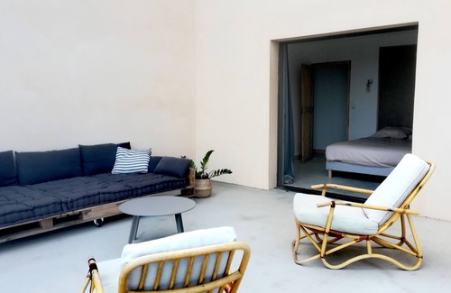 Vauvert Other | MAS AT THE HEART OF A VINEYARD in AB