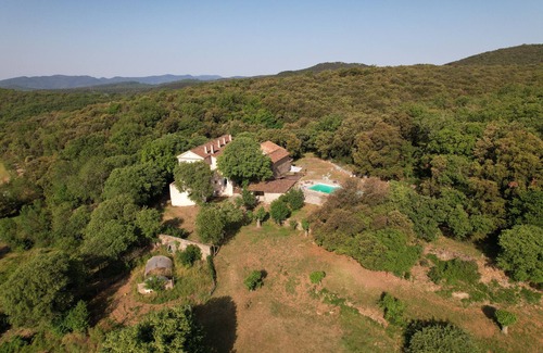 Saint-Julien-les-Rosiers House | Mas Cévenol Isolé Dans un Écrin de Verdure, Avec Grande Piscine, 16 Couchages