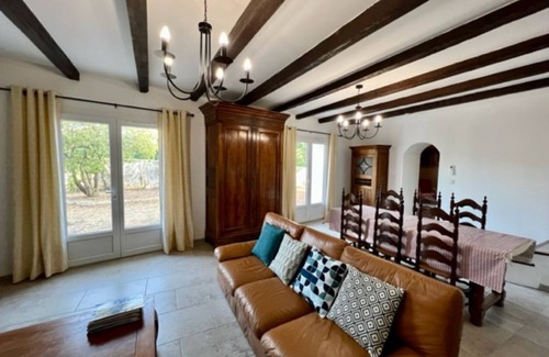 Bellegarde House | Mas De La Bouride