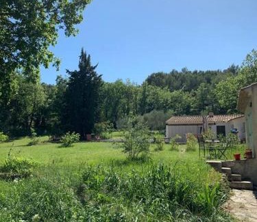 Le Puy-Sainte-Reparade House | Mas de la Pivoine