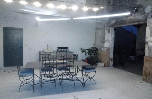 Verquieres Villa | Mas en Provence calme et sérénité piscine chaufffée